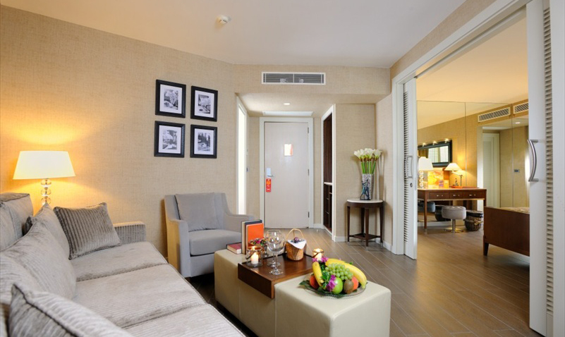 Elegance Hotel İnternational